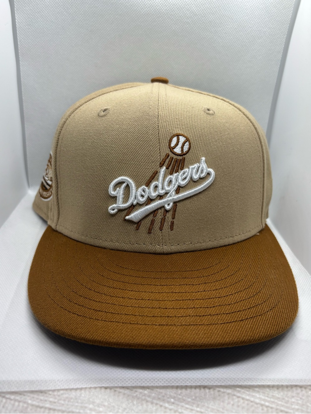 RARE - New Era Los Angeles Dodgers Beige/Brown Fitted Hat Cap